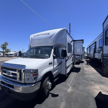 Bobby Combs RV Centers - Mesa - RV Dealers Near Me - Mesa, Arizona Bobby Combs RV Centers - Mesa - RV Dealers Near Me - Mesa, Arizona