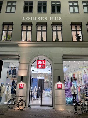 Uniqlo by null