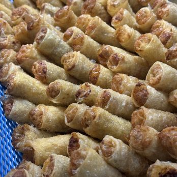 Saigon District - Crispy Gluten Free Eggrolls - Vietnamese Near Me - Huntington Beach, California Saigon District - Crispy Gluten Free Eggrolls - Vietnamese Near Me - Huntington Beach, California