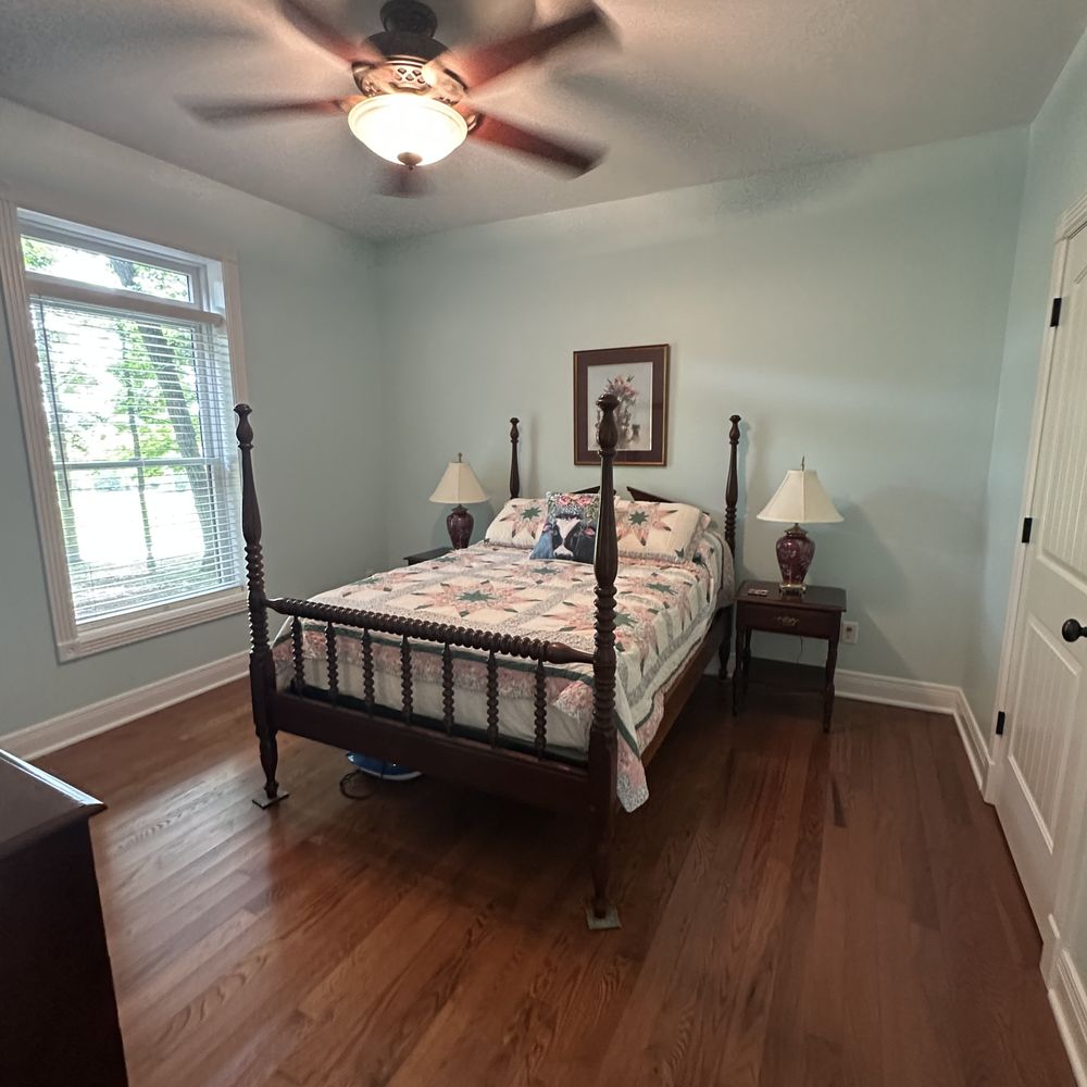 Cross Driven Construction - Beautiful blue color in guest bedroom - General Contractors Near Me - Hendersonville, Tennessee Cross Driven Construction - Beautiful blue color in guest bedroom - General Contractors Near Me - Hendersonville, Tennessee