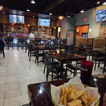 El Agave - Dining area - Mexican Near Me - Saint Charles, Missouri El Agave - Dining area - Mexican Near Me - Saint Charles, Missouri