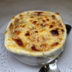 Cafe Istanbul - Classic Onion Soup