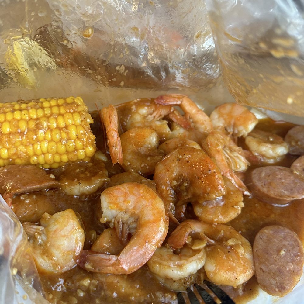 Lemon Crab - 1lb Shrimp with no head (frozen)- House speakicl sauce- Mild - Seafood Near Me - Hayward, California Lemon Crab - 1lb Shrimp with no head (frozen)- House speakicl sauce- Mild - Seafood Near Me - Hayward, California