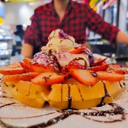 Ice 'n Cake - Warm, thick, and freshly made waffles