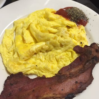 Good Day Cafe - Side of eggs & bacon that came with my French toast - Breakfast & Brunch Near Me - Vallejo, California