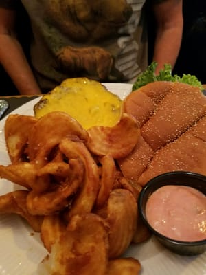 Lamplighter Inn by null