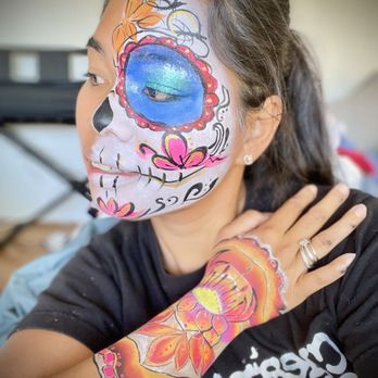 Facepainting805 - Sugar skull - Face Painting Near Me Facepainting805 - Sugar skull - Face Painting Near Me