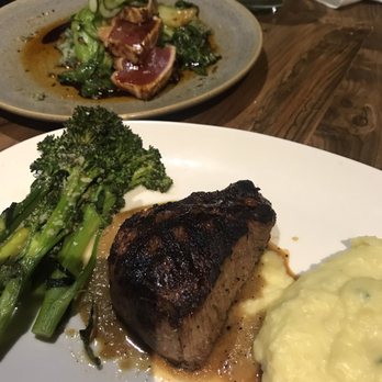 Duke's La Jolla - Ahi steak, steak - New American Near Me - La Jolla, California Duke's La Jolla - Ahi steak, steak - New American Near Me - La Jolla, California