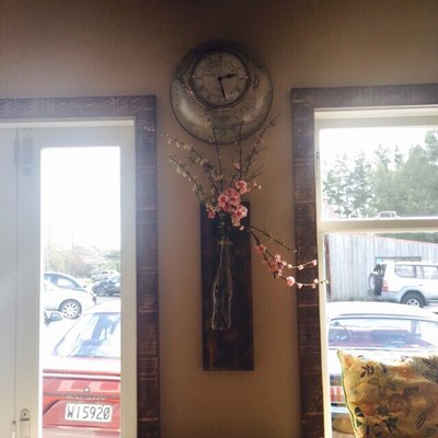 Black Cottage Cafe by null