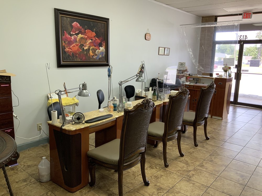 ESCAPE NAILS & SPA 15 Photos & 17 Reviews 4131 S Broadway Ave