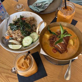 Fern Thai on Main - Basil fried rice, roast duck curry, thai iced coffee, thai tea - Thai Near Me - Bellevue, Washington