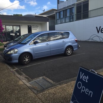 Mitchelton Veterinary Practice - Mitchelton Vet. It's at the Samford Rd end of Blackwood St - Veterinarians Near Me - Mitchelton, QLD