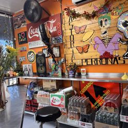 Las Tortas Perronas