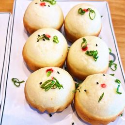 Shrimp & Leek Pan-fried Pork Bun