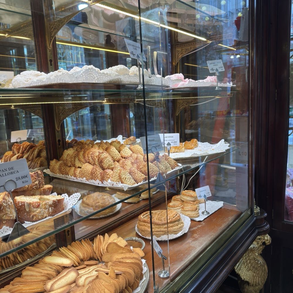 El Riojano - Pastries - Bakeries Near Me - Madrid, M