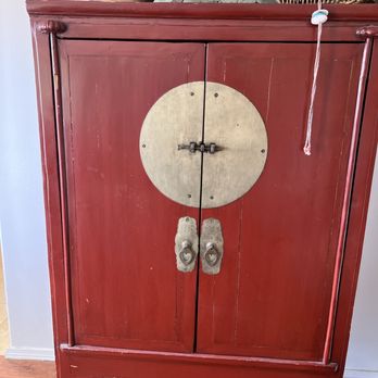 Steven's Art & Antiques - Early 20th century, end of Qing Wedding Cabinet x 2 - Auction Houses Near Me - Monrovia, California Steven's Art & Antiques - Early 20th century, end of Qing Wedding Cabinet x 2 - Auction Houses Near Me - Monrovia, California