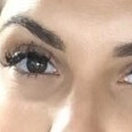 Classic lashes done by Lynn. D curl, 13's