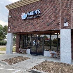 Varin’s Sweet Shop - Front door