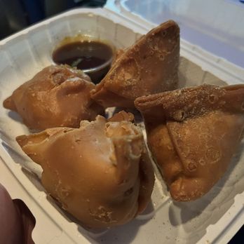 Taj Supermarket - SAMOSA (2 pc per order) - International Grocery Near Me - Sacramento, California