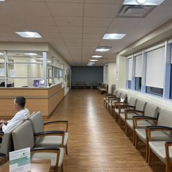 Physicians Regional Pine Ridge Medical Office Building - Waiting