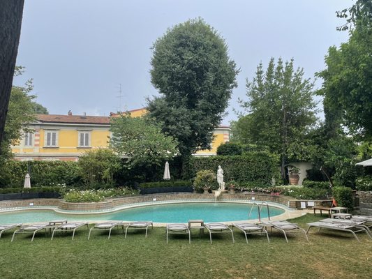 Sina Villa Medici, Autograph Collection by null