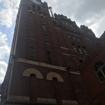 Budweiser Brewery Experience - Beer Tours Near Me - Saint Louis, Missouri
