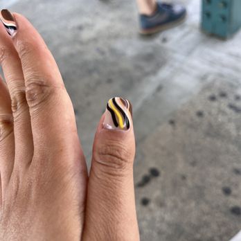 WellShow Nails & Spa - An additional stripe I asked and it does seem uneven - Nail Salons Near Me - Astoria, New York WellShow Nails & Spa - An additional stripe I asked and it does seem uneven - Nail Salons Near Me - Astoria, New York