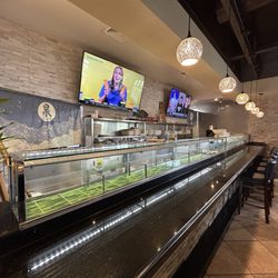 Izumi Asian Bistro Cumming - Sushi bar area
