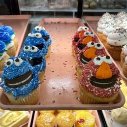 Sesame Street-themed cupcakes