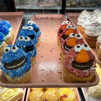 Chaves Bakery - Sesame Street-themed cupcakes - Bakeries Near Me - Bridgeport, Connecticut