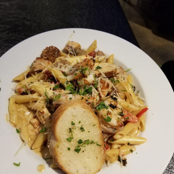 Colton's Social House - Crazy pasta - New American Near Me - Clovis, California