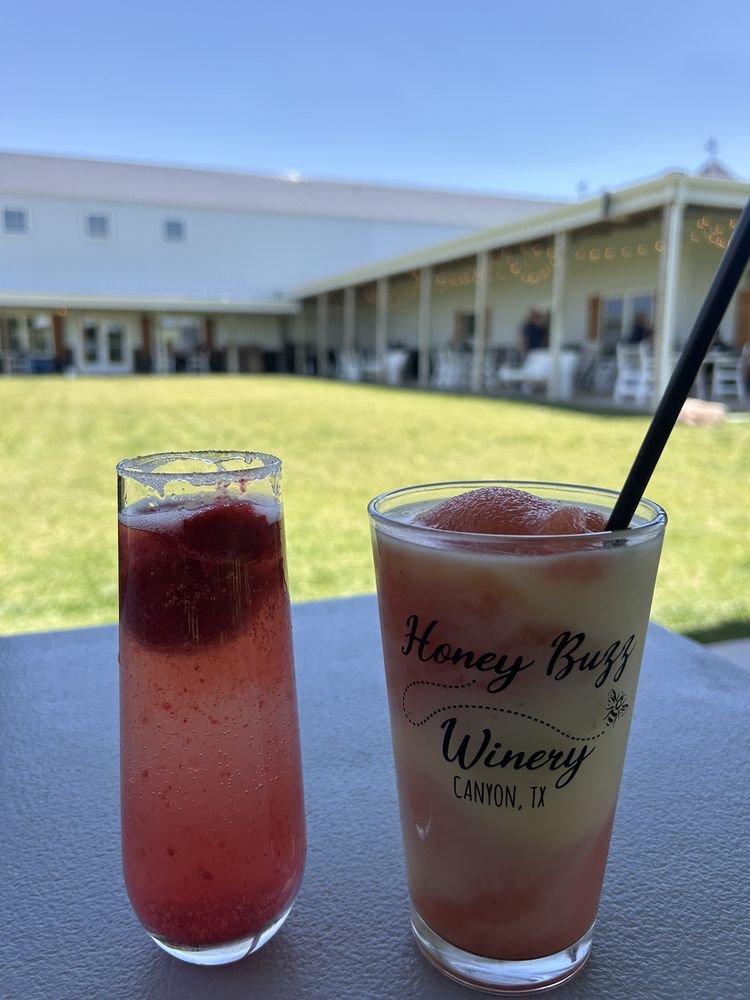 Honey Buzz Winery Logo