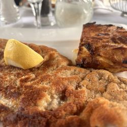 Le Canard - Das Wiener mit Kartoffelgratin | Le Canard