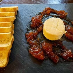 El Coto - Goat cheese with caramelized tomatoes