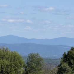 Top of the World Golf Resort - The view of the Mountains of Vermont