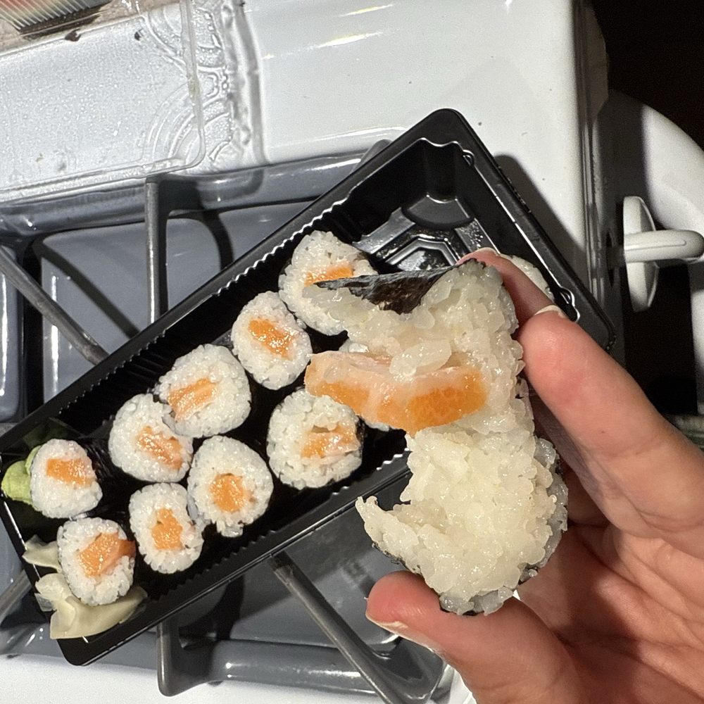 Sake Roll Sake Roll