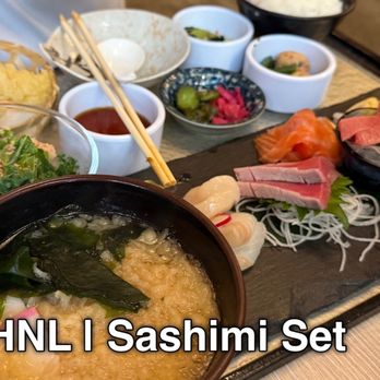 Rinka - Bad angle but very very good sashimi set - Japanese Near Me - Honolulu, Hawaii Rinka - Bad angle but very very good sashimi set - Japanese Near Me - Honolulu, Hawaii