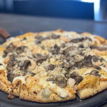 Crust & Roux - Spicy Rosa Pizza - Pizza Near Me - Las Vegas, Nevada