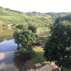 Campingplatz Trittenheim - In Brückennähe