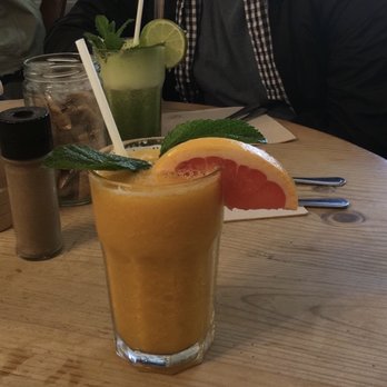 Brunch & Cake - Some of the fruit drinks - Breakfast & Brunch Near Me - Barcelona, B Brunch & Cake - Some of the fruit drinks - Breakfast & Brunch Near Me - Barcelona, B