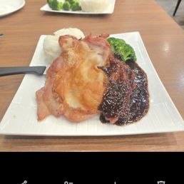 Citronella chicken steak and black pepper/red wine chicken steak