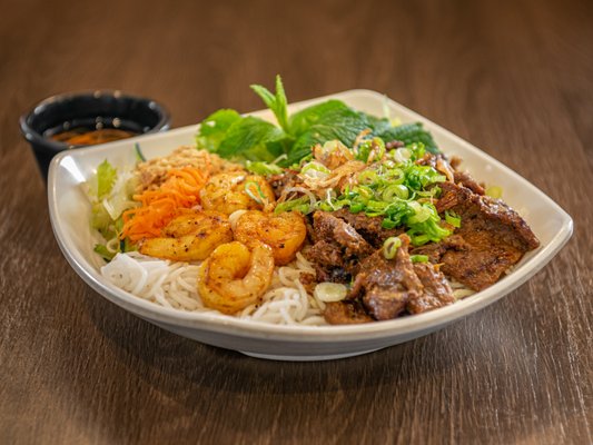 Pho Ca Dao & Grill by null
