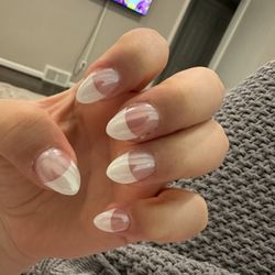 Diva Nails - .... If you squint it's not that bad