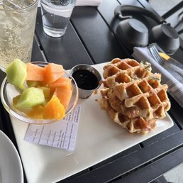 Chicken and Waffels Chicken and Waffels