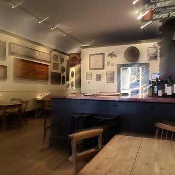 Bin 152 - Wine Bars Near Me - Charleston, South Carolina Bin 152 - Wine Bars Near Me - Charleston, South Carolina