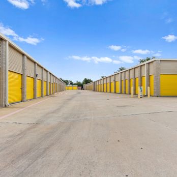 AC Self Storage - Exterior Unit - Self Storage Near Me - Plano, Texas AC Self Storage - Exterior Unit - Self Storage Near Me - Plano, Texas
