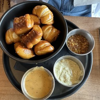 Old Stove Brewing - Pike Place - Pretzel Bites - Brewpubs Near Me - Seattle, Washington Old Stove Brewing - Pike Place - Pretzel Bites - Brewpubs Near Me - Seattle, Washington