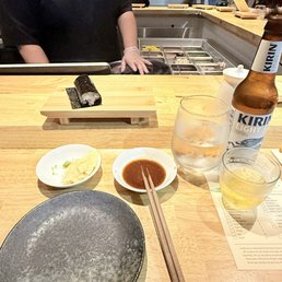 Set up and blue crab hand roll. 12/2024 Set up and blue crab hand roll. 12/2024