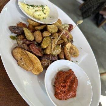 Farmshop - Crispy Fingerling Potatoes - Breakfast & Brunch Near Me - Larkspur, California Farmshop - Crispy Fingerling Potatoes - Breakfast & Brunch Near Me - Larkspur, California