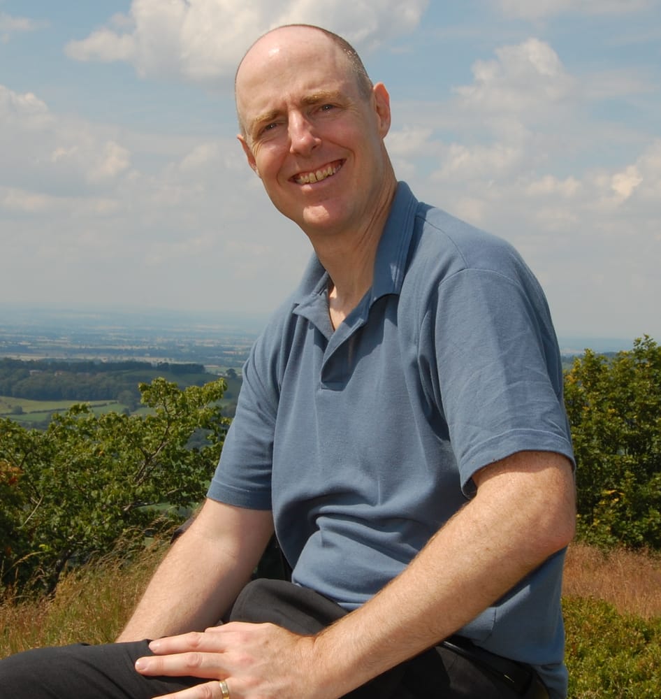 THE LOCAL HANDYMAN Updated April 2024 30 Ash Close, Crawley Down, West Sussex, United